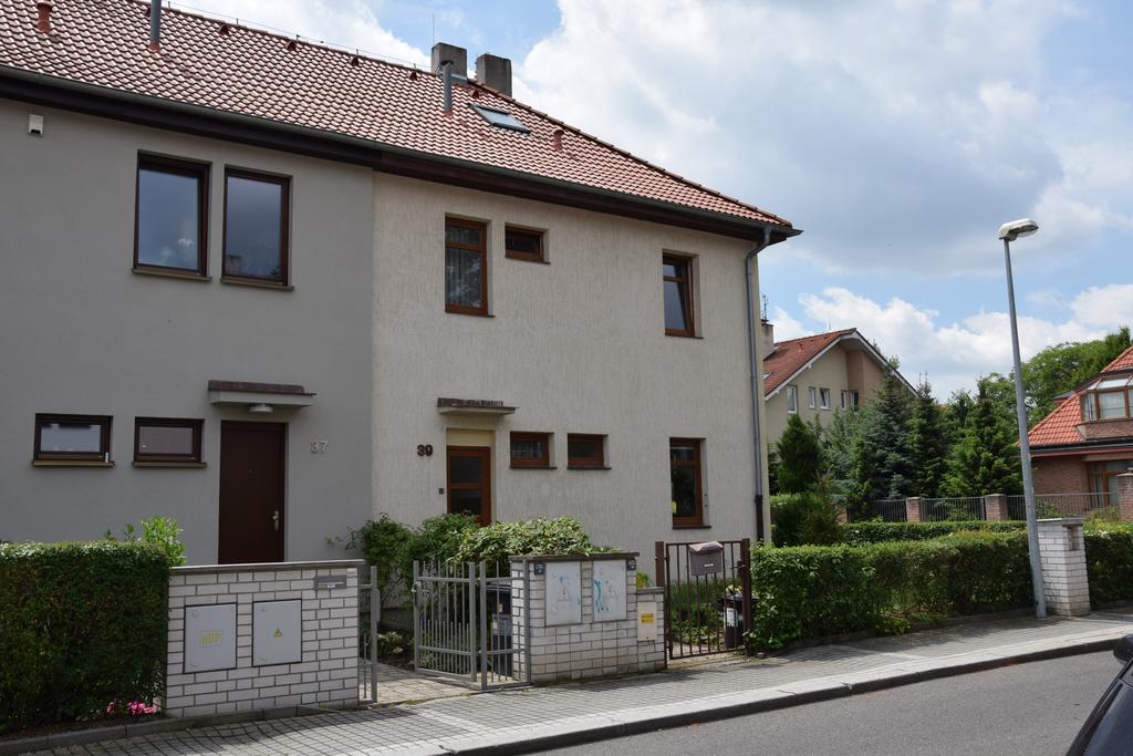 Classical House In Prague 6 エクステリア 写真